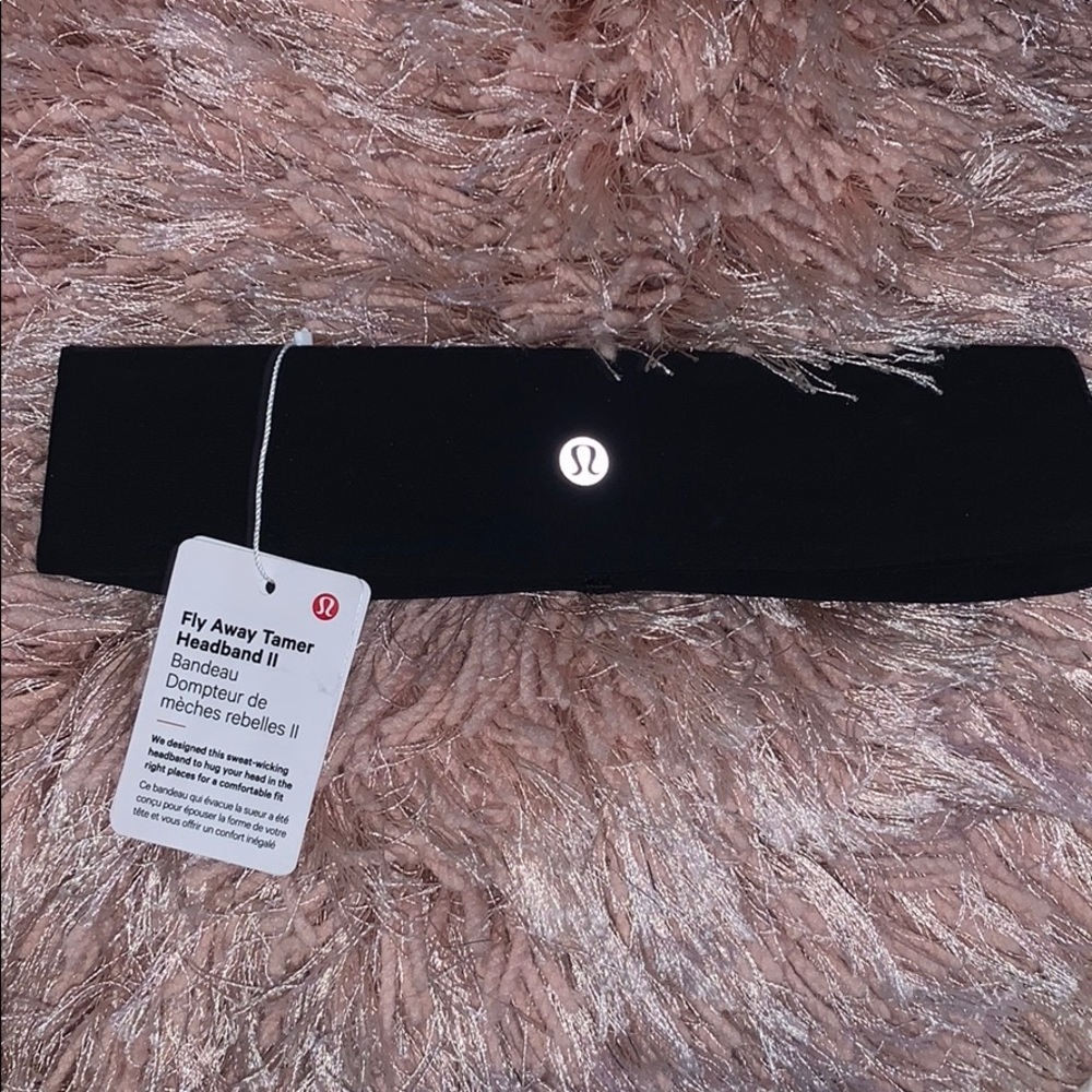 Lulu lemon head band